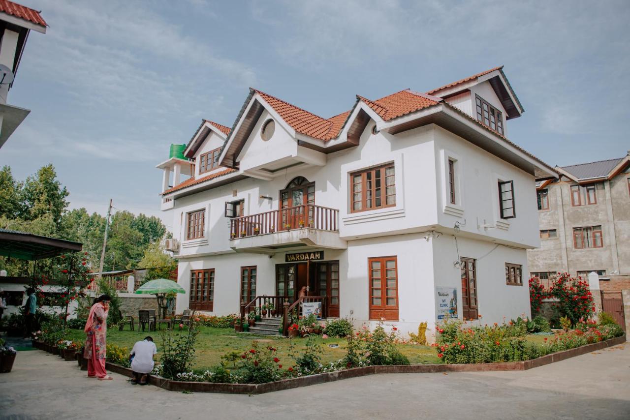 Homestay Sethi's *