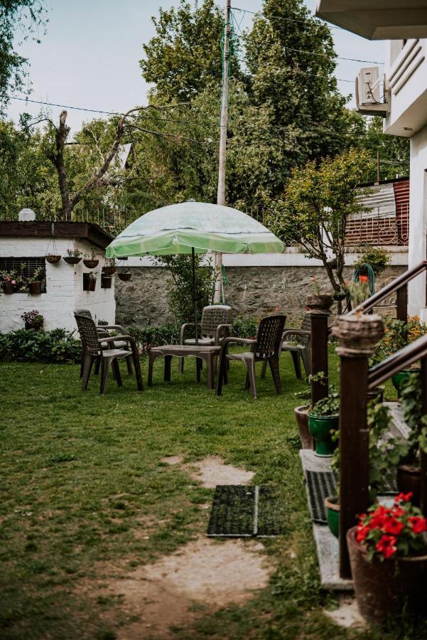 Sethi's * Srinagar (Jammu and Kashmir)